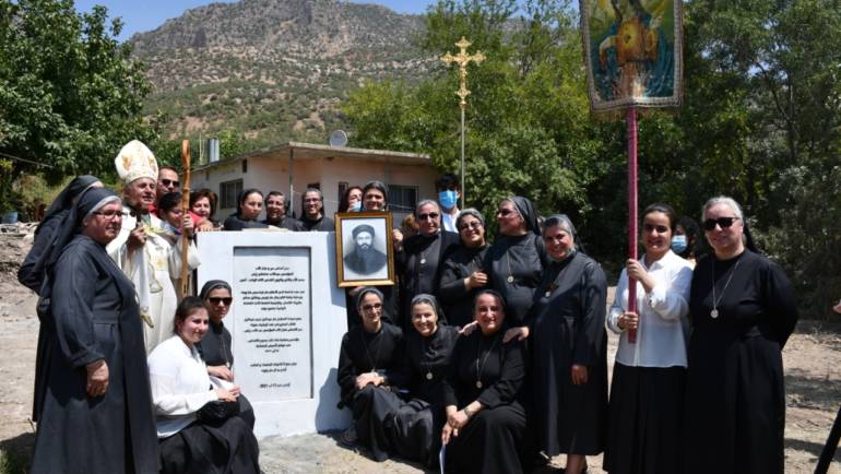 وضع حجر الاساس لدير ومزار الاب عبد الاحد سمانو ريّس في قرية ارادن